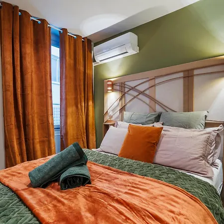 Renting - 9b Massena - Chic Escape In The Heart Of Comfort & Charm ! Apartment
